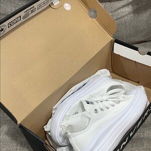Converse All White Platform Sneakers 👟